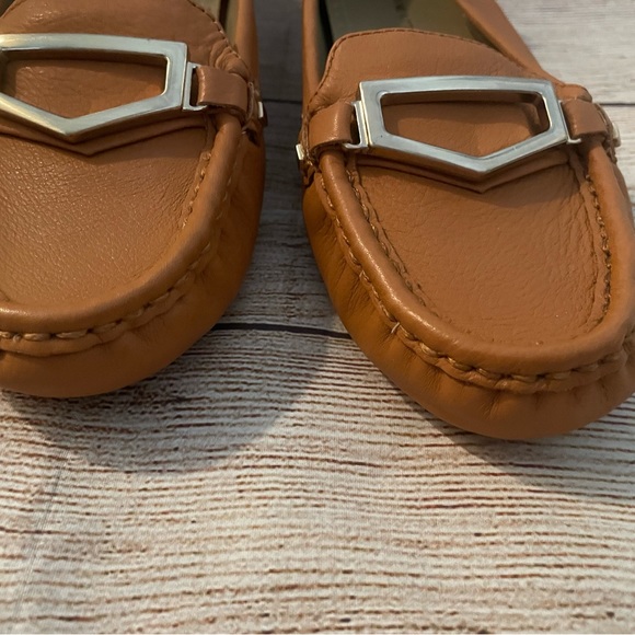 Adrienne Vittadini Tan Saige Driving  Loafers sz.7 New! - Picture 7 of 9